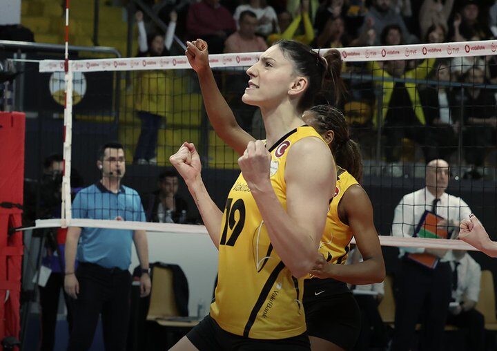 vakifbank fenerbahceyi geriden gelerek devirdi habermeydan e1771703712370