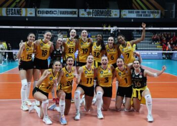 VakıfBank, Scandicci karşısında geriden gelerek kazandı!