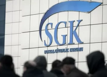 SGK’dan ‘650 bin kişinin emekliliği iptal edildi’ iddialarına yalanlama