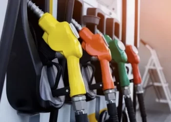 Akaryakıta bu gece ne kadar zam yapılacak?