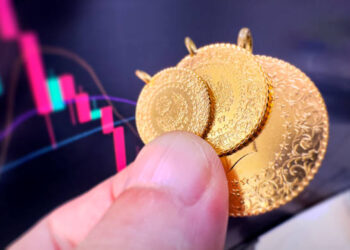 Altın fiyatları geriledi! Gram ve çeyrek altın kaç TL oldu? Altın fiyatları geriledi! Gram ve çeyrek altın kaç TL oldu?