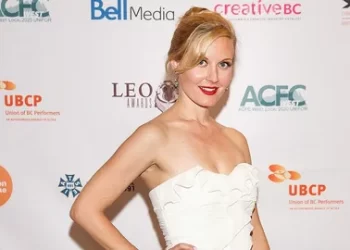 Carrie Anne Fleming hayatını kaybetti