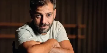 Erkan Kolçak Köstendil kimdir?