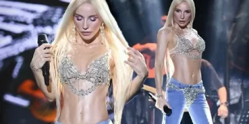 Gülşen’in sahne tarzı yine çok konuşuldu Gülşen’in sahne tarzı yine çok konuşuldu