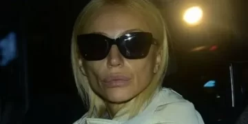 Gülşen’in yüzündeki değişim dikkat çekti