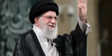 İran Lideri Hamaney Hayatını Kaybetti