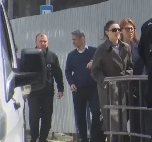 Uyuşturucu soruşturması kapsamında Hande Erçel Adli Tıp'a sevk edildi Hande Ercel Adli Tipa sevk edildi1 habermeydan