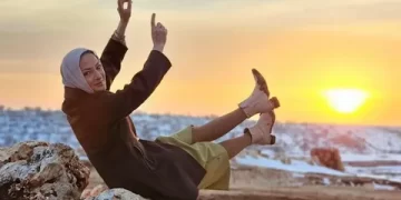 İlkay Kayku’dan yoga pozu