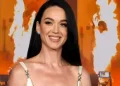 Katy Perry klip çekiminde alevlerin içinde kaldı