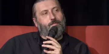 Mesut Süre taciz iddialarını yalanladı! İlişki Testi’nden kovuldu: sahnelere dönüyor