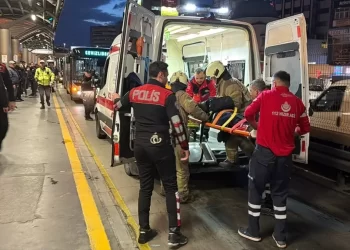 Bahçelievler’de Metrobüs Kadının Ayağını Ezdi