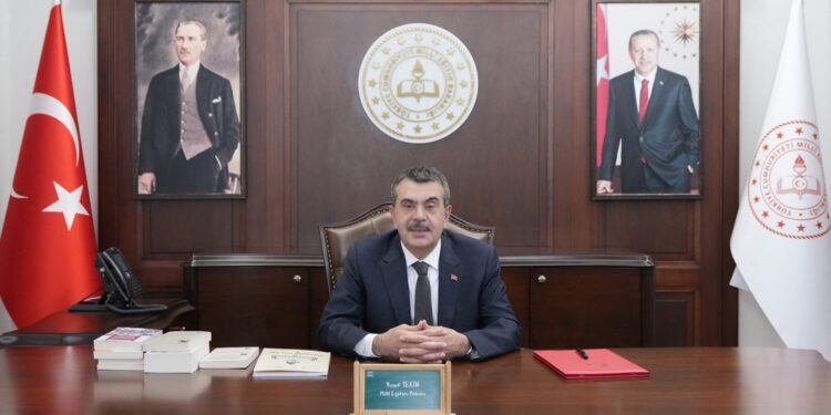 Bakan Tekin'den Ramazan Bayramı Mesajı Ramazan Bayram10 habermeydan