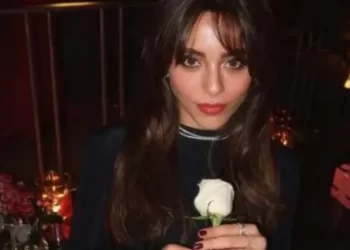 Sıla Türkoğlu'nun lise fotoğrafı ortaya çıktı Sıla Türkoğlu’nun lise fotoğrafı ortaya çıktı