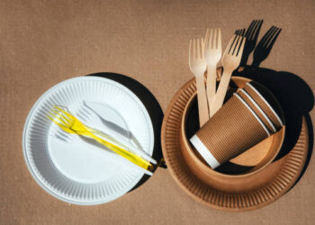 Tek kullanımlık plastik devri kapanıyor! Kağıt ve ahşap ürünler kullanılacak