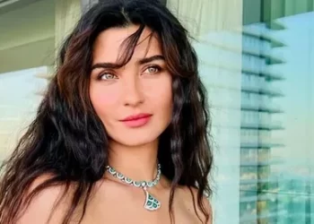 Tuba Büyüküstün kimdir? Hangi filmde oynuyor?