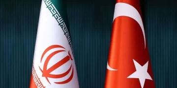 Türkiye-İran Sınırındaki Gümrük Kapılarında Günübirlik Yolcu Geçişleri Durduruldu