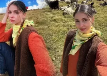 Zeynep Atılgan’ın derin yırtmaçlı pozundaki detay olay oldu