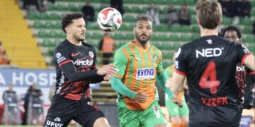 Alanyaspor ile Gençlerbirliği puanları paylaştı!