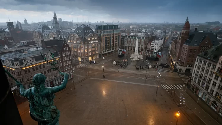 Amsterdam’da Yahudi okulunda patlama...