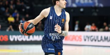 Anadolu Efes, LDLC ASVEL’e son topta kaybetti!