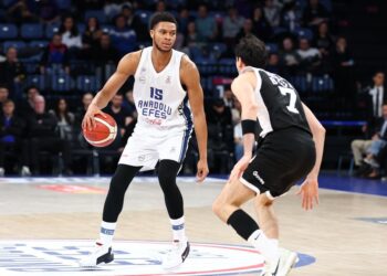 Anadolu Efes, Beşiktaş’ı farklı yendi!