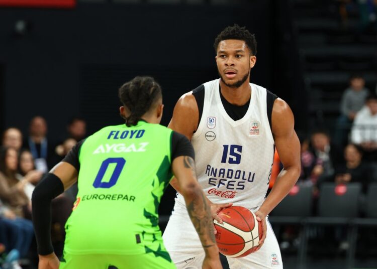 Anadolu Efes, Tofaş'ı son periyotta devirdi! anadolu efes tofasi son periyotta devirdi habermeydan