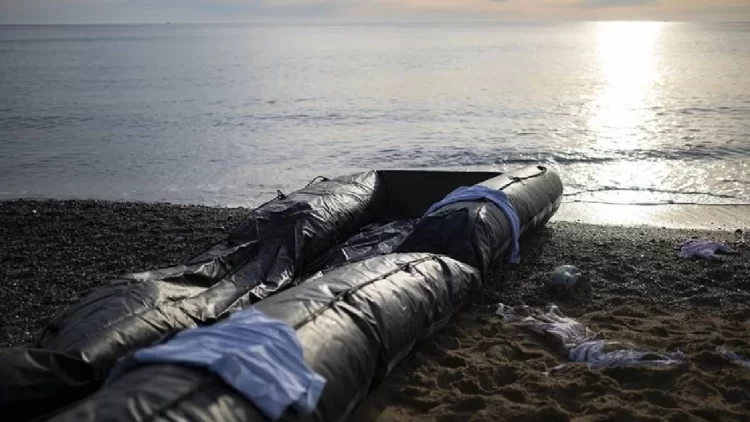 Antalya’da düzensiz göçmen faciası: 14 kişinin cansız bedeni bulundu Antalya’da düzensiz göçmen faciası...