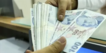 Bankalar cumartesi açık mı? TBMM’den yeni çalışma saati düzenlemesi