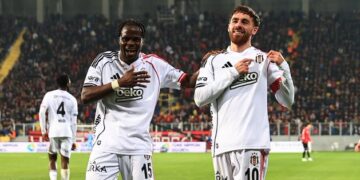 Beşiktaş, Ankara'dan 3 puanla döndü! Beşiktaş, Ankara’dan 3 puanla döndü!