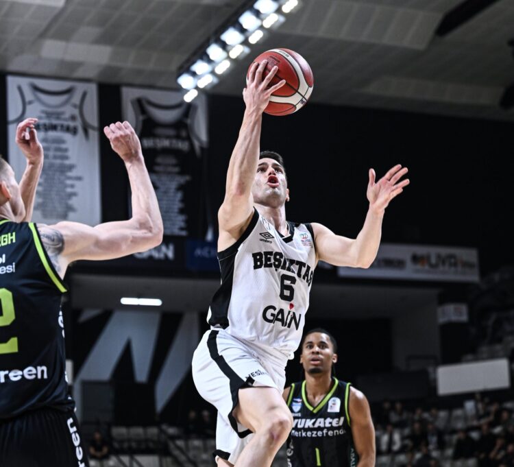 besiktas merkezefendiyi 25 sayi fakla devirdi habemeydan scaled e1772826279359