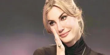 Çağla Şıkel gözyaşlarını tutamadı: O anı unutmak isterdim