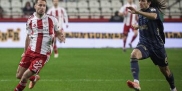 Fenerbahçe, Antalya’da takıldı!