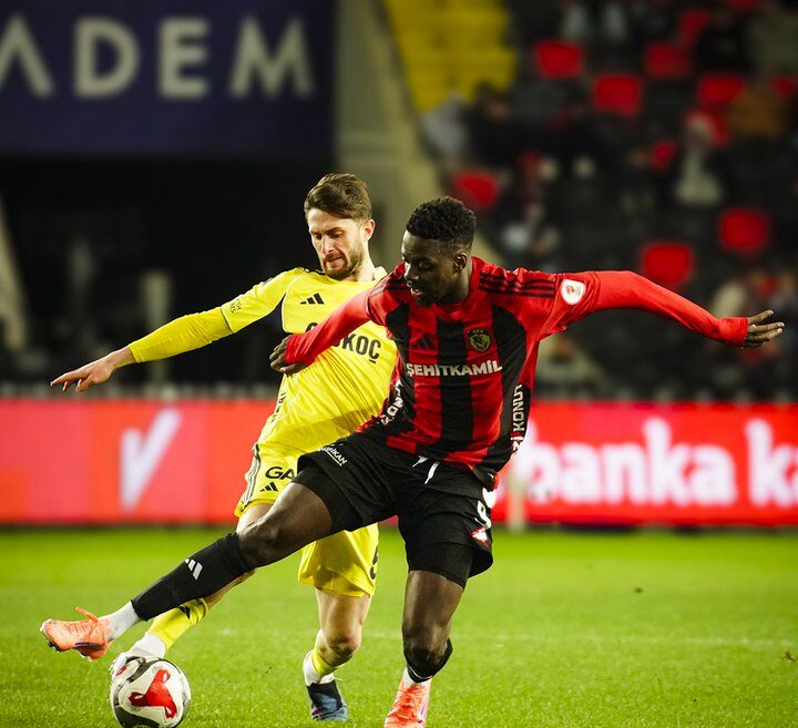 fenerbahce gaziantepte 4 golle turladi habermeydan e1772656820615