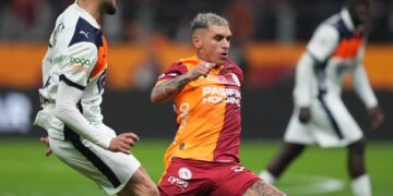 Galatasaray, Başakşehir engelini 3 golle aştı!