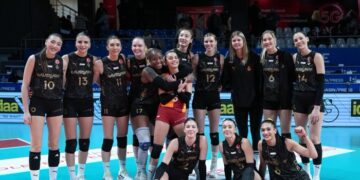 Galatasaray Daikin, THY’yi set vermeden geçti!