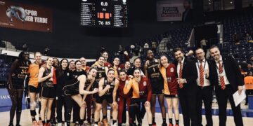 Galatasaray, Emlak Konut'u geçip finale yükseldi! Galatasaray, Emlak Konut’u geçip finale yükseldi!