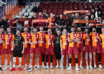 Galatasaray, İstanbul Gençlik’i karar setinde geçti!