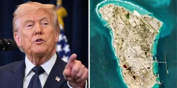 ABD, İran’ın Hark Petrol Adası’nı vurdu