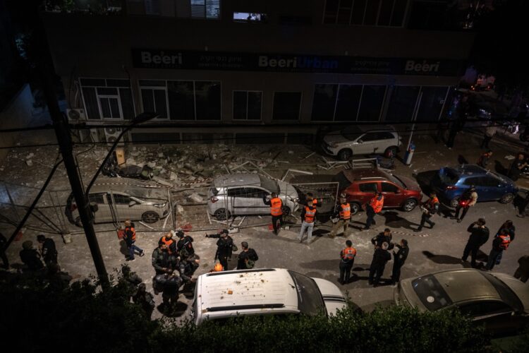 İran’ın karşı saldırısının ardından İsrail’de sirenler çaldı.