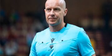 Liverpool-Galatasaray maçının hakemi belli oldu!