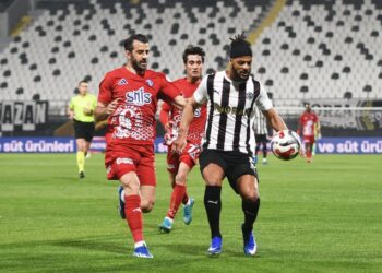 Manisa FK, Sarıyer’i 3 golle geçti!