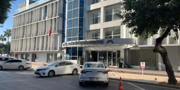 Mersin Büyükşehir Belediyesi soruşturmasında 7 tutuklama Mersin Büyükşehir Belediyesi soruşturmasında 7 tutuklama