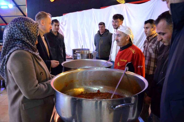 mus bulanikta ramazan ayinda 27 bin kisiye sicak yemek ulastirildi habermeydan