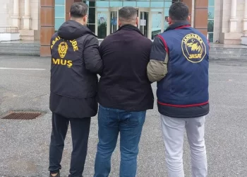 Muş’ta, 26 yılın üzerinde hapis cezası bulunan 2 hükümlü yakalandı!