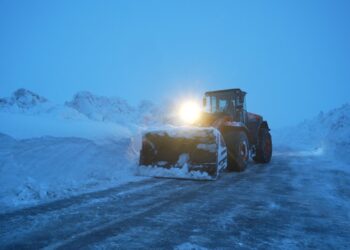 Muş’ta, bahar ayında kar sürprizi!