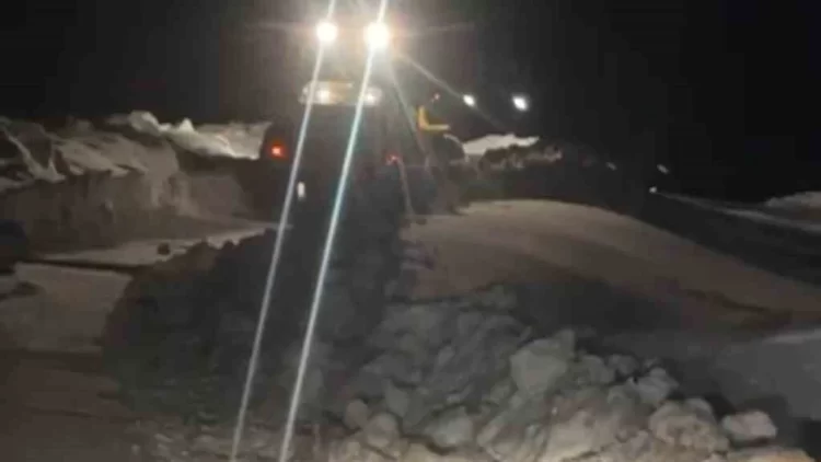 musta firtina koy yolunu ulasima kapatti habermeydan