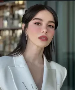 ozge Gurel kimdir1 habermeydan