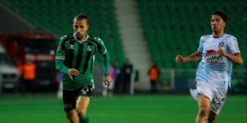 Sakaryaspor, Adana Demirspor’u 4 golle geçti!