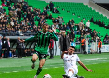 Sakaryaspor, Vanspor’u uzatmada geçti!