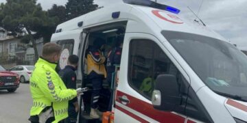 Sinop’ta, elektrikli motosiklet devrildi: 1 yaralı